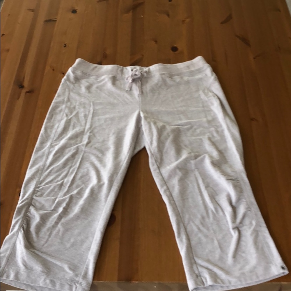 Gap Body medium Capri sweats